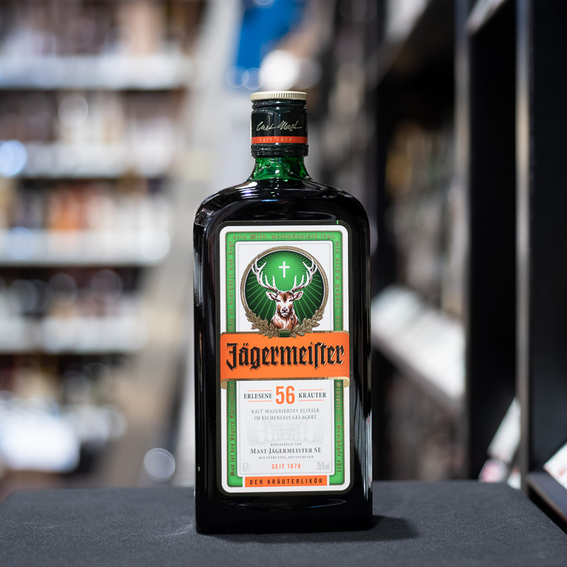 市場 正規品 35度 マイスター 700ml リキュール イエーガー Jagermeister 市場 正規品 35度 マイスター 700ml リキュール イエーガー Jagermeister