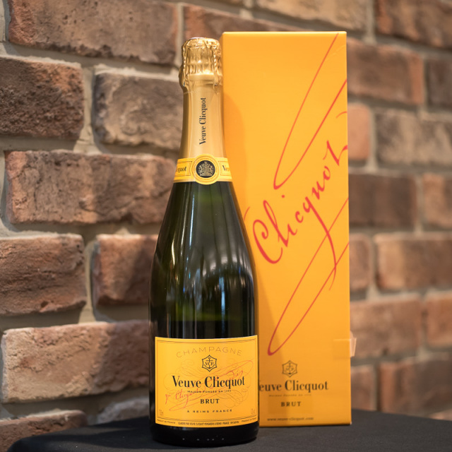 ヴーヴクリコ イエローラベル ブリュット 12/750[1121][正規輸入][箱付  