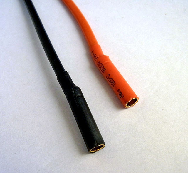 XT90コネクターメス／4mmゴールドコネクターメス用変換充電ケーブル