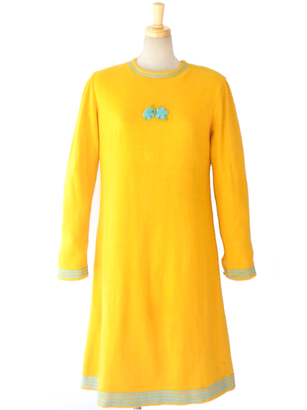 ヨーロッパ古着 ロンドン買い付け ６０年代製　イエロー X 水色　花柄アップリケ　ヴィンテージ ウール　ワンピース 09UK226