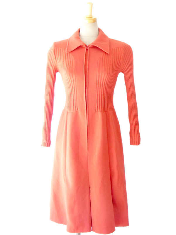 ヨーロッパ古着 ６０年代製 アプリコット リブ編み フロントジップ レトロデザイン ヴィンテージ ワンピース 14FC526