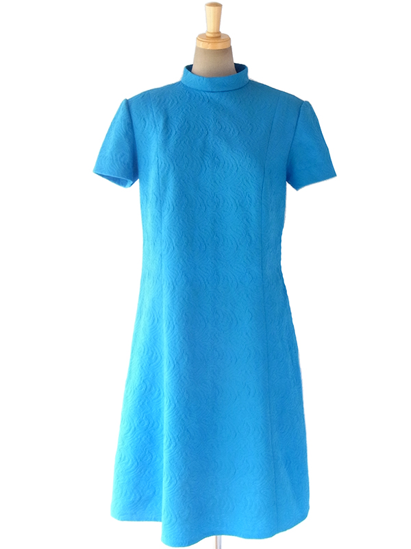 【送料無料】ロンドン買い付け きれいなブルー X 模様の浮かび上がる生地 モックネック レトロ ワンピース 16OM711【ヨーロッパ古着】