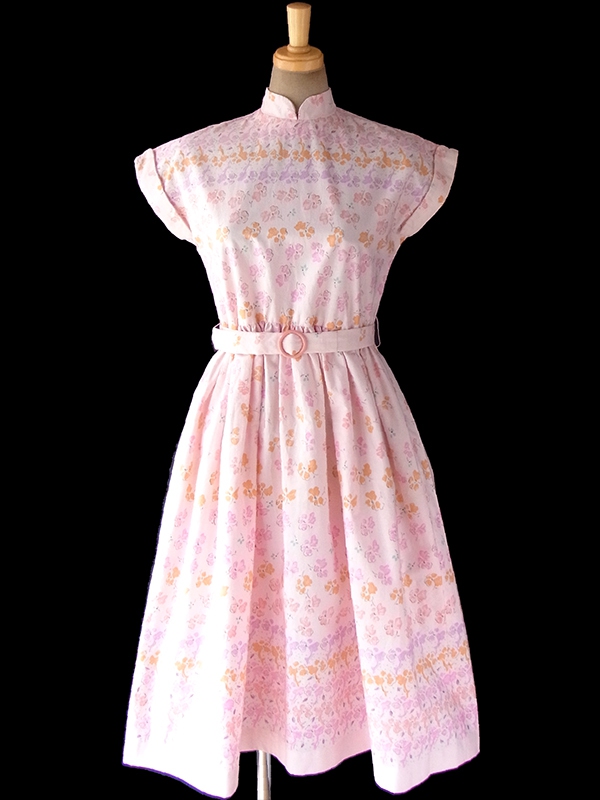 ヨーロッパ古着 60年代製 ピンク X 淡いオレンジ・パープル 小花柄 ベルト付き スタンドカラー ワンピース 17CC004