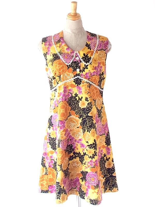 ヨーロッパ古着 フランス買い付け 70年代製 ゴールド X 絵画風花柄 ホワイト山道テープ ワンピース 23FC116