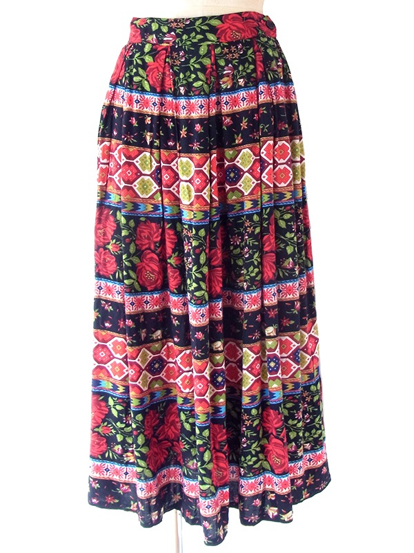 ヨーロッパ古着 イタリア製 UNITED COLORS OF BENETTON カラフル 花柄 プリーツ スカート 25FC123