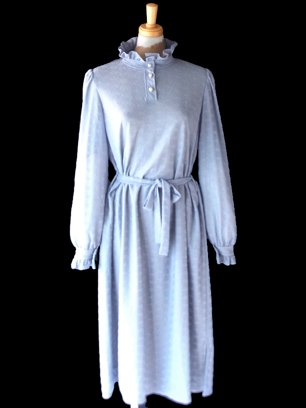 【送料無料】70年代フランス製 ペールブルー 織り柄 フリルネック 共布ベルト付き ヴィンテージ ワンピース 26FC005【ヨーロッパ古着】