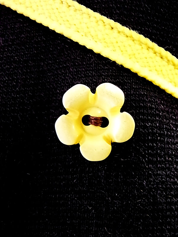 【レトロポップ】フランス買付　レトロポップ　花柄ボタン　ヴィンテージ　ワンピース 【ヨーロッパ古着】