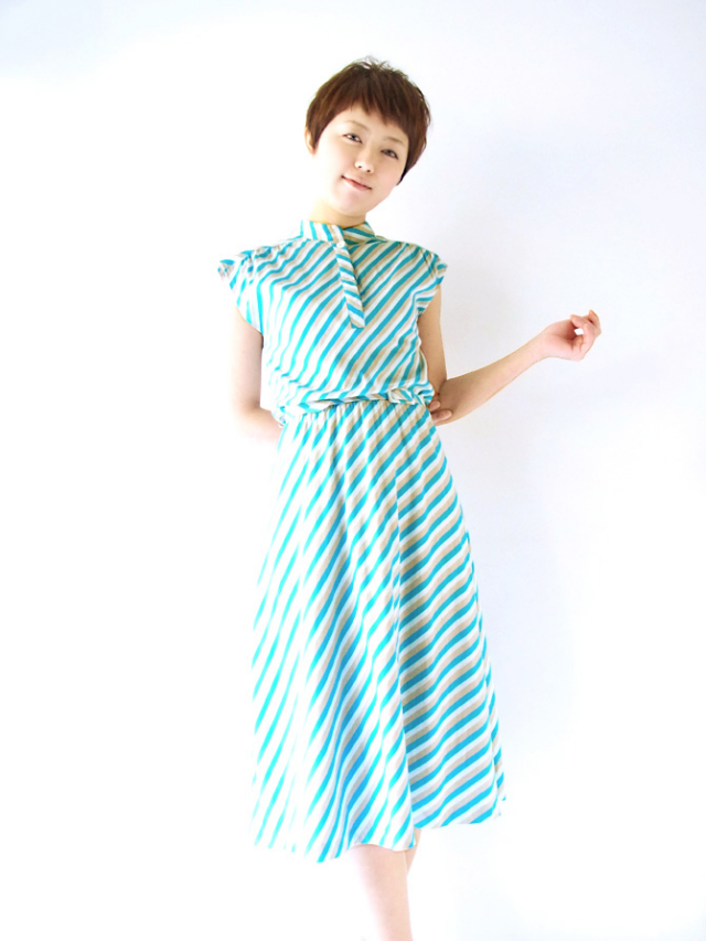 hardys古着vintageブルーロングワンピースヴィンテージ web shop items🩰 こちらの2点をweb shopに掲載致しました🦢 web