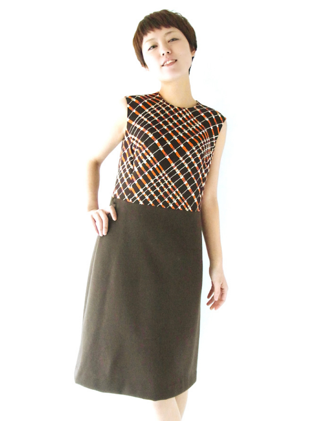 【ヨーロッパ古着】ロンドン買い付け ブラウン X レトロ　パターン ウール ヴィンテージ　ワンピース:古着 【送料無料】