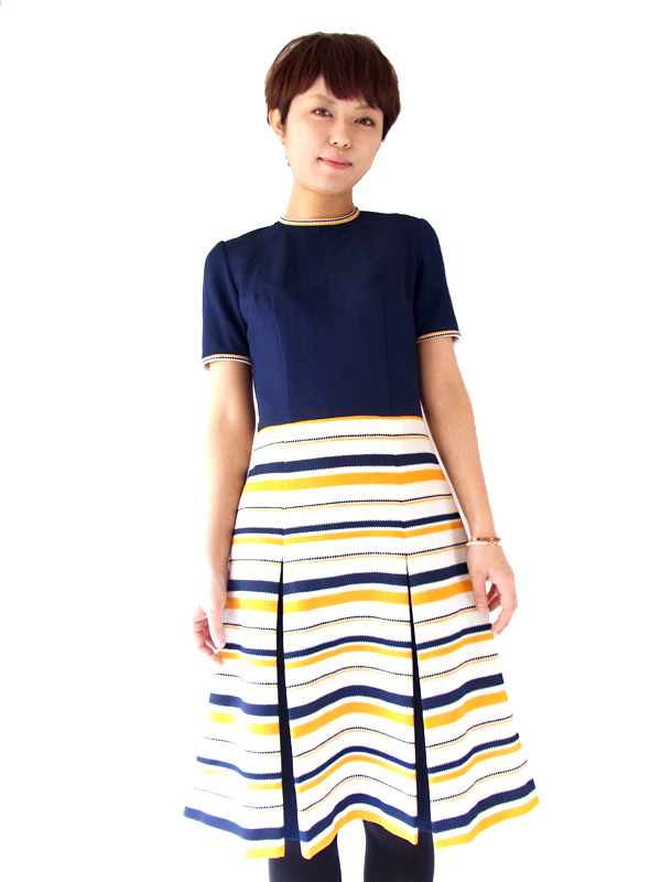 60年代気分♪爽やかなボーダーがレトロなラインに映える。フランス製ヴィンテージワンピ