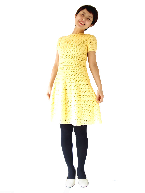 華やかなクロシェニットが目を引くフランス買付けヴィンテージワンピ