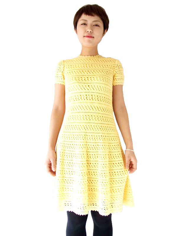 華やかなクロシェニットが目を引くフランス買付けヴィンテージワンピ