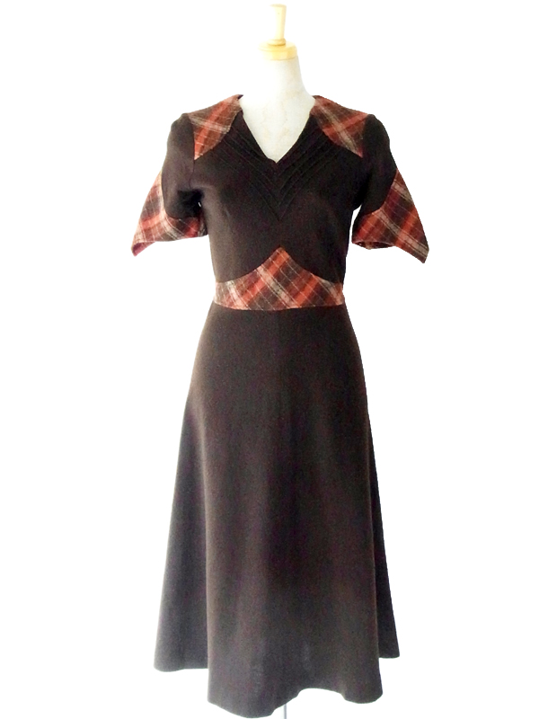 ヨーロッパ古着 フランス買い付け ６０年代製　ブラウン X チェック柄 ヴィンテージ ウール ワンピース 12FC50