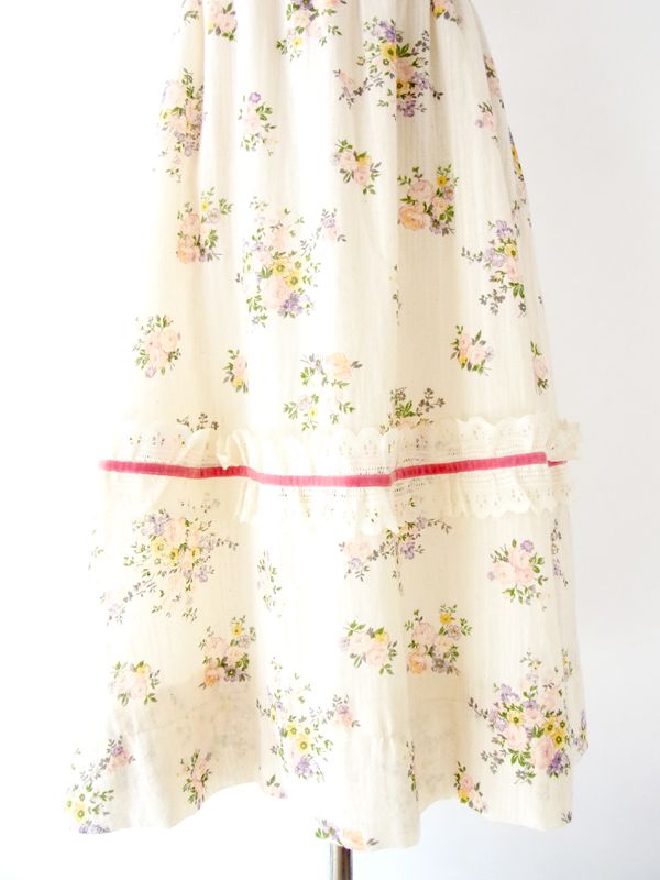 ヨーロッパ古着　フランス買い付け　ヴィンテージ　ワンピース　ローラアシュレイ風　花柄　プリント