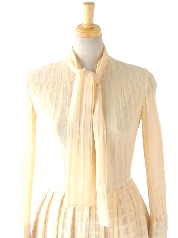 ヨーロッパ古着　フランス製　アイボリー　シルクオーガンジー×チェック織地　ボウタイ　ヴィンテージ　ワンピース 13FC801