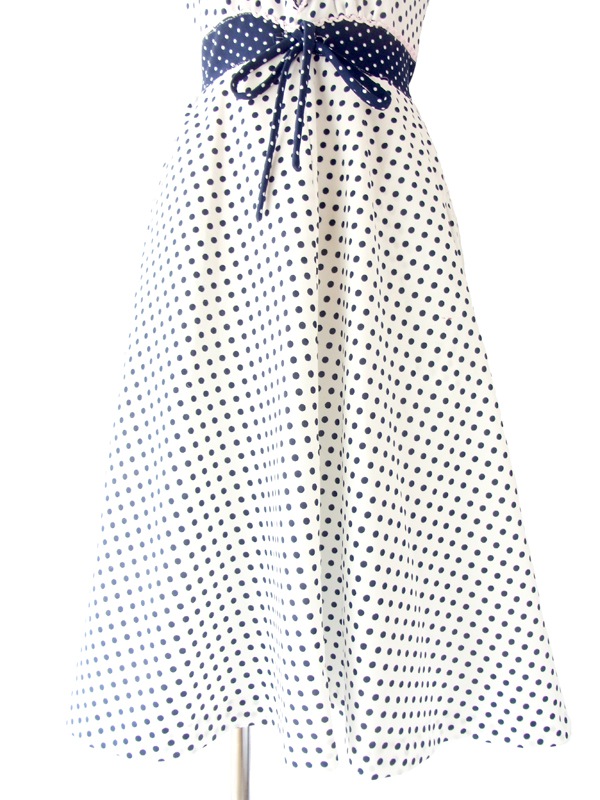 ヨーロッパ古着 フランス買い付け　６０年代製 レトロ　ヴィンテージ　ワンピース