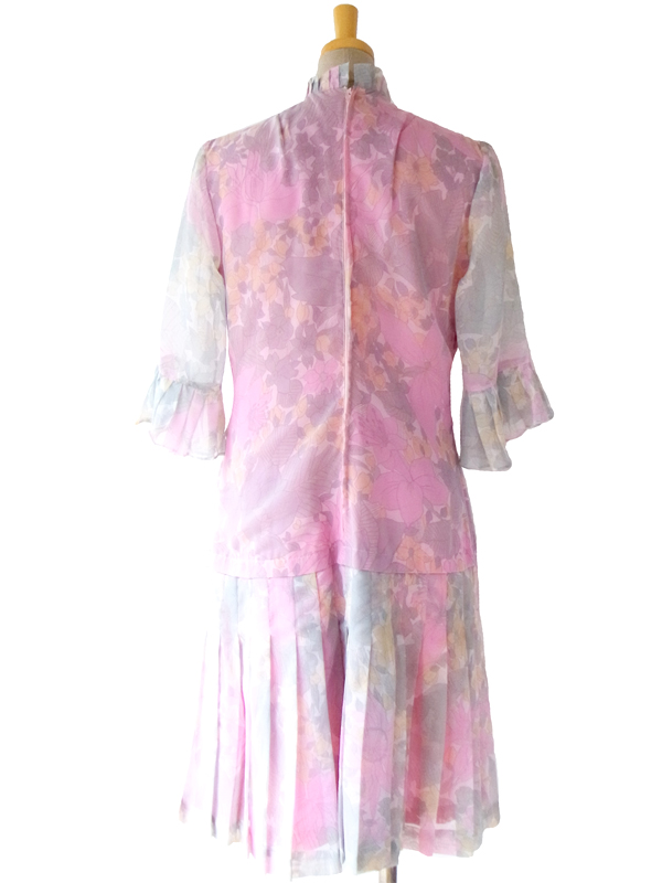 ヨーロッパ古着 フランス買い付け ６０年代製 ピンク X 花柄プリント たっぷりプリーツ シフォン ワンピース 14FC420 