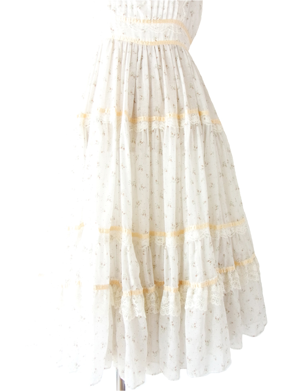 70年代アメリカ製 GUNNE SAX ガニーサックス ホワイト ガーリー花柄 ヴィンテージ ワンピース 14SP101