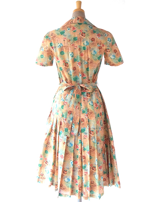 ヨーロッパ古着 ロンドン買い付け 60年代製 イエロー X カラフルな花柄 共布ベルト付き プリーツワンピース 15BS428