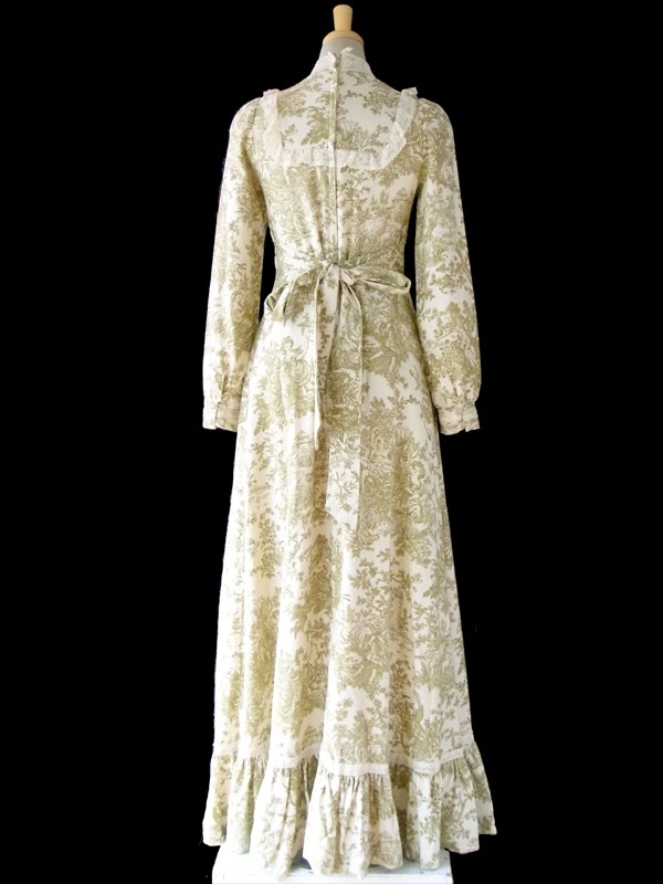 70年代アメリカ製 GUNNE SAX ベージュ色 X グリーン 牧歌的な中世のイラスト カットレース マキシワンピース 15SP006
