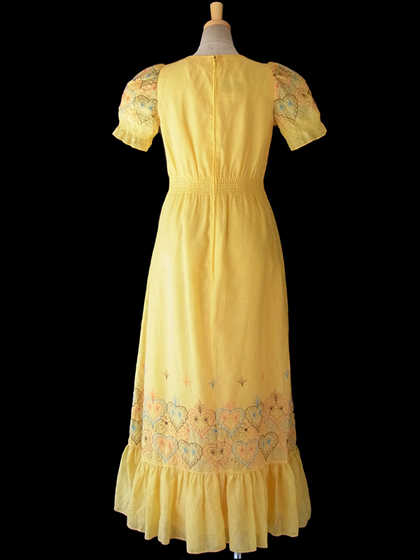 ヨーロッパ古着 ロンドン買い付け 60年代製 イエロー X カラフルなハート柄刺繍 ロング ワンピース 16OM310