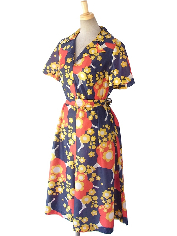 ヨーロッパ古着 ロンドン買い付け 60年代製 ネイビー X カラフルなレトロ花柄 共布ベルト付き ワンピース 16OM405