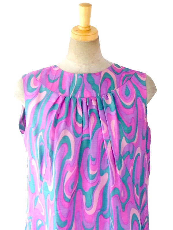 ヨーロッパ古着 ロンドン買い付け 60年代製 パープル・ピンクトーンのレトロサイケプリント ワンピース 16OM607