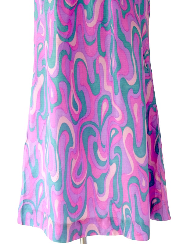 ヨーロッパ古着 ロンドン買い付け 60年代製 パープル・ピンクトーンのレトロサイケプリント ワンピース 16OM607