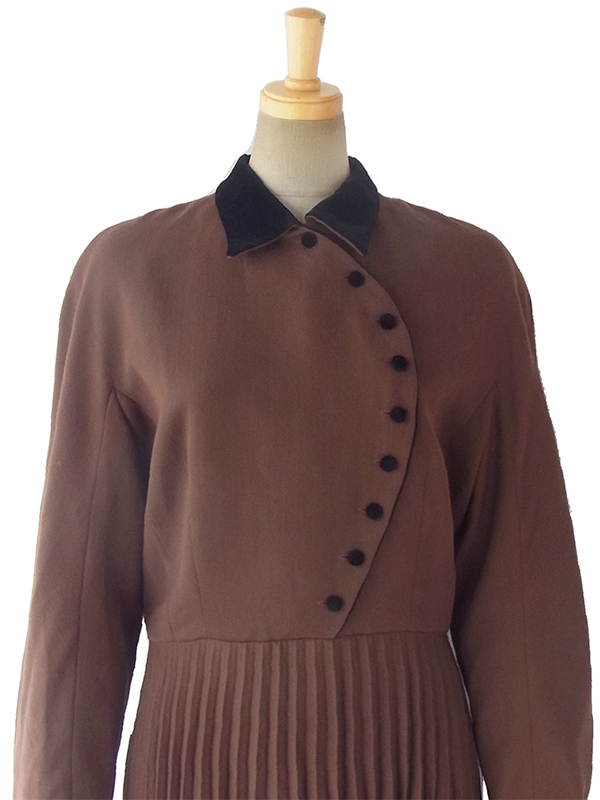 ヨーロッパ古着 ロンドン買い付け ブラウン X ブラック ボタンデザイン プリーツ ヴィンテージ ワンピース 16OM757