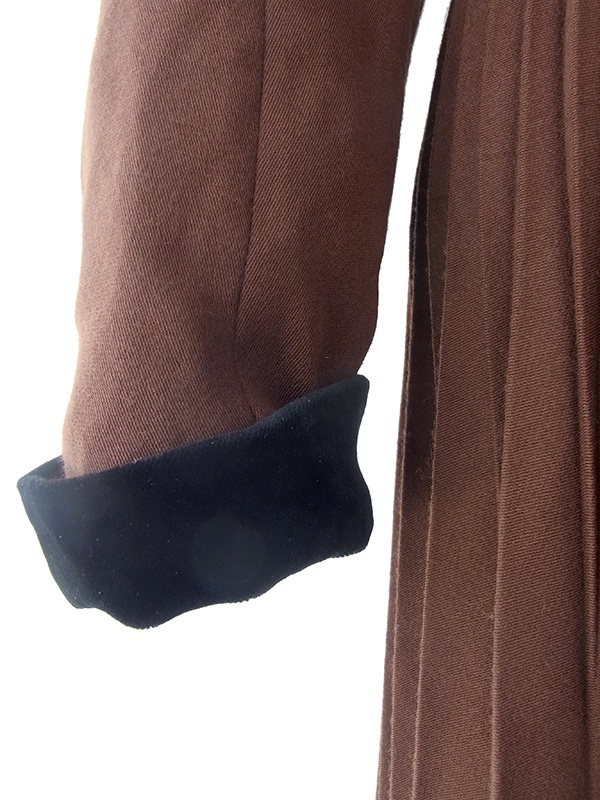 ヨーロッパ古着 ロンドン買い付け ブラウン X ブラック ボタンデザイン プリーツ ヴィンテージ ワンピース 16OM757