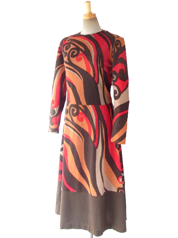 ヨーロッパ古着 ロンドン買い付け 70年代製 ブラウン X レッド・オレンジ・ベージュ レトロ模様 ワンピース 16OM802