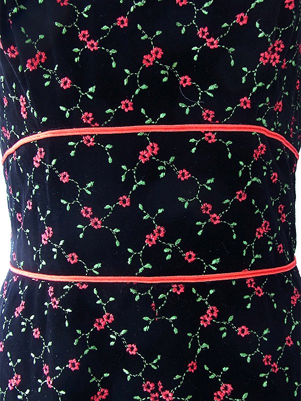 ヨーロッパ古着 ロンドン買い付け 60年代製 ブラック X 薔薇刺繍  共布巾着付き ロング ベルベット ワンピース 16OM907