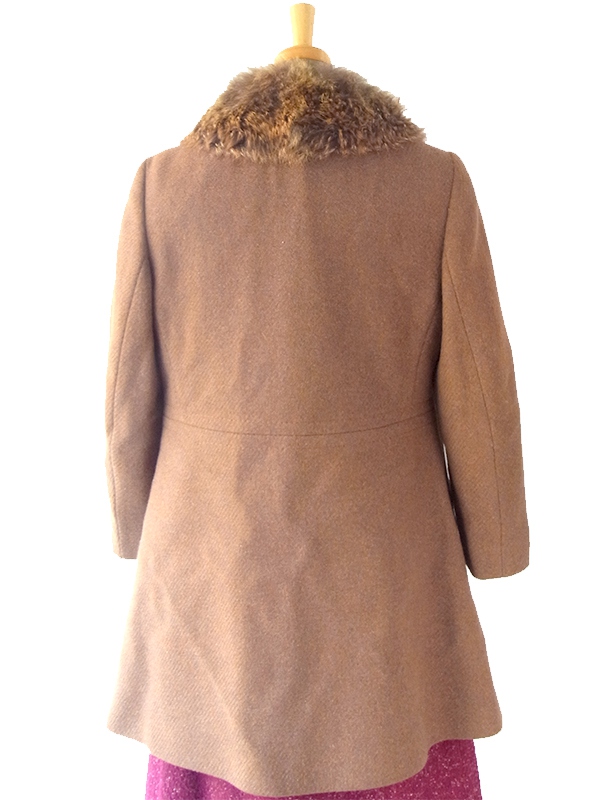 ヨーロッパ古着 ロンドン買い付け 60年代製 ブラウン X ふかふかファー襟 スカラップ風ウェスト コート 16OM929
