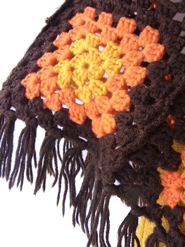 ヨーロッパ古着 ロンドン買い付け 60年代製 ブラウン X オレンジ X イエロー フリンジ付き ウール ニット ポンチョ 17BS130