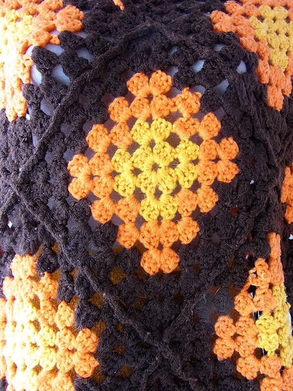 ヨーロッパ古着 ロンドン買い付け 60年代製 ブラウン X オレンジ X イエロー フリンジ付き ウール ニット ポンチョ 17BS130