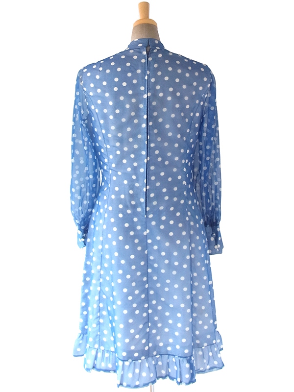 ヨーロッパ古着 フランス買い付け 70年代製 上品な光沢を放つ水色 X ホワイト 水玉 シフォン生地 ヴィンテージ ワンピース 17FC500