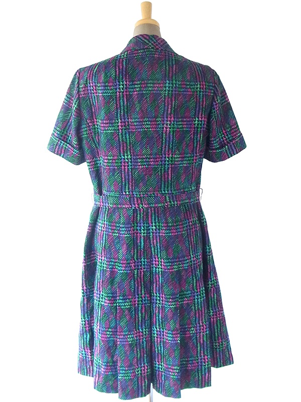 ヨーロッパ古着 ロンドン買い付け 70年代製 グリーン・ピンク・パープル X レトロ柄 共布ベルト付き ヴィンテージ ワンピース