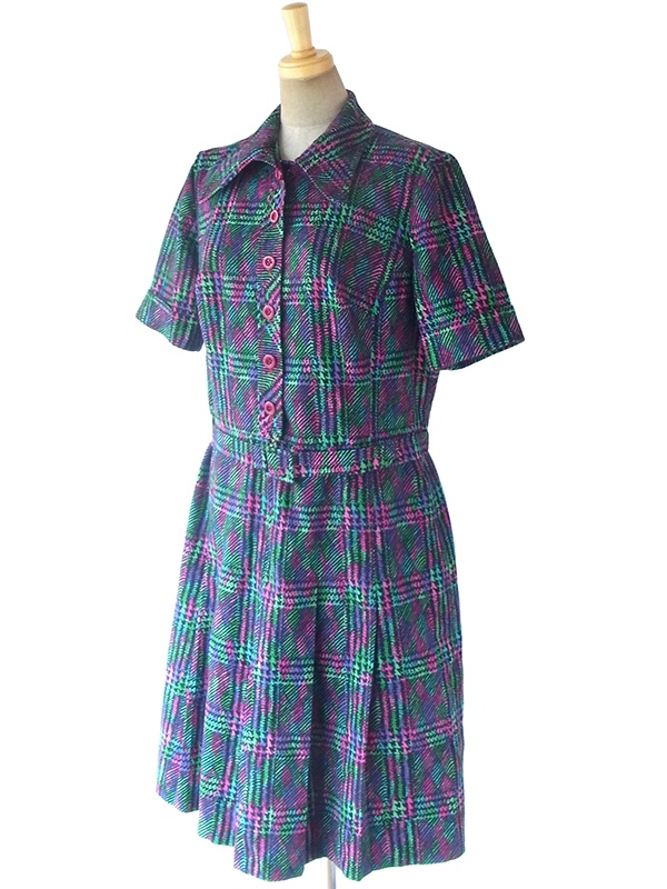 ヨーロッパ古着 ロンドン買い付け 70年代製 グリーン・ピンク・パープル X レトロ柄 共布ベルト付き ヴィンテージ ワンピース