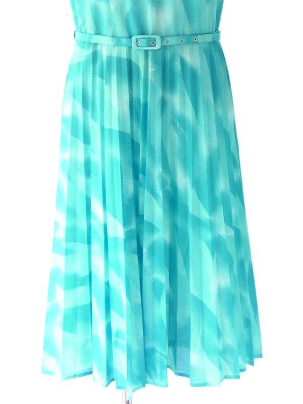 ヨーロッパ古着 ロンドン買い付け 70年代製 水色 X レトロ模様 ベルト付き アンブレラプリーツ ワンピース 18BS002