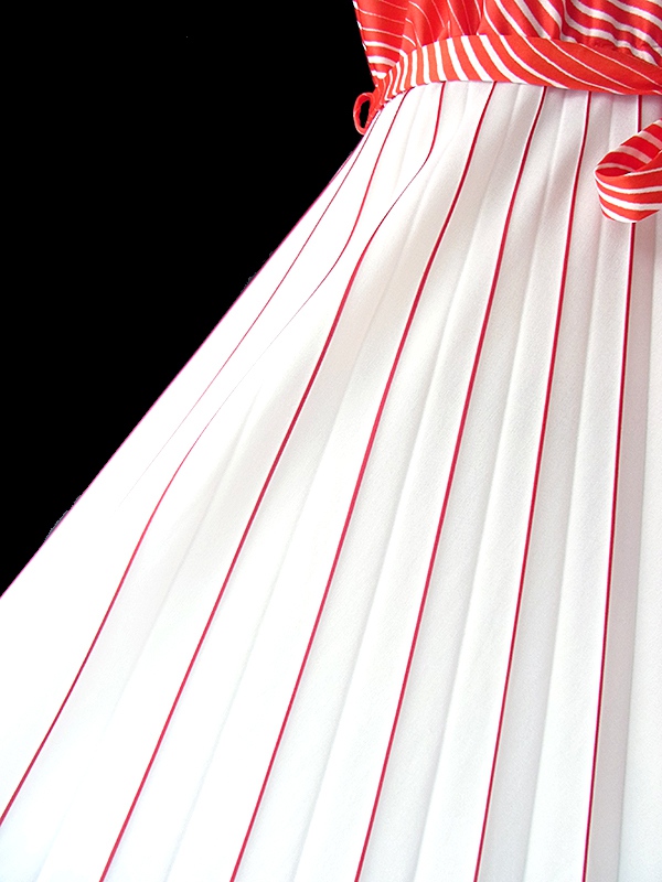 ヨーロッパ古着 ロンドン買い付け 70年代製 レッド X ホワイト 波模様 X アンブレラプリーツ レトロ ワンピース 18BS006