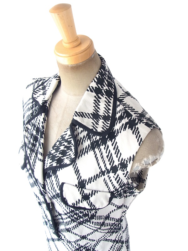 ヨーロッパ古着 ロンドン買い付け 70年代製 モノトーン X チェック柄 ボックスプリーツ ワンピース 18BS107