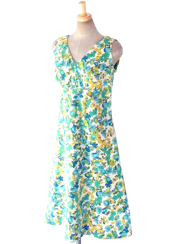 ヨーロッパ古着 フランス買い付け 60年代製 ホワイト X 涼やかな花柄 円形が控えめに浮かぶ生地 ワンピース 18FC261