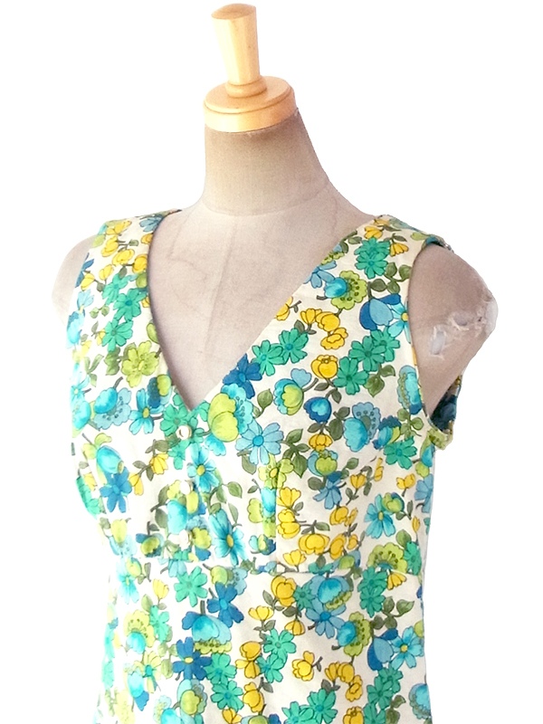 ヨーロッパ古着 フランス買い付け 60年代製 ホワイト X 涼やかな花柄 円形が控えめに浮かぶ生地 ワンピース 18FC261