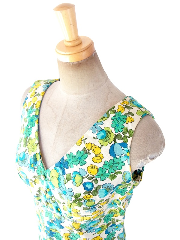 ヨーロッパ古着 フランス買い付け 60年代製 ホワイト X 涼やかな花柄 円形が控えめに浮かぶ生地 ワンピース 18FC261