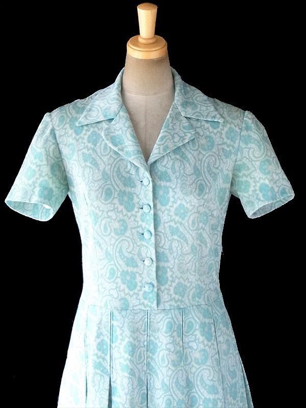 ヨーロッパ古着 フランス買い付け 60年代製 水色 X クリーム色 ペイズリー柄 可愛いボタン プリーツ ワンピース 18FC222