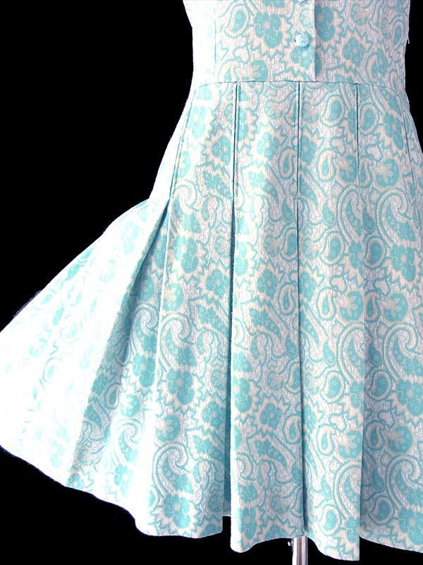 ヨーロッパ古着 フランス買い付け 60年代製 水色 X クリーム色 ペイズリー柄 可愛いボタン プリーツ ワンピース 18FC225