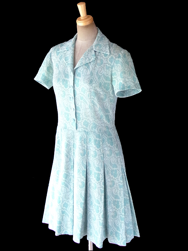 ヨーロッパ古着 フランス買い付け 60年代製 水色 X クリーム色 ペイズリー柄 可愛いボタン プリーツ ワンピース 18FC227