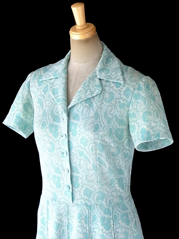 ヨーロッパ古着 フランス買い付け 60年代製 水色 X クリーム色 ペイズリー柄 可愛いボタン プリーツ ワンピース 18FC228