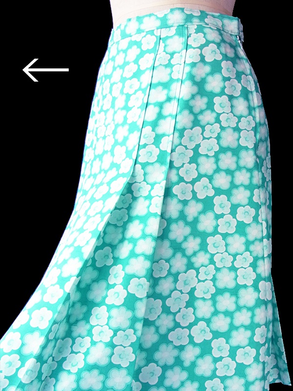 ヨーロッパ古着 フランス買い付け 60年代製 エメラルドブルー X ホワイト 花柄 プリーツ スカート 18FC315