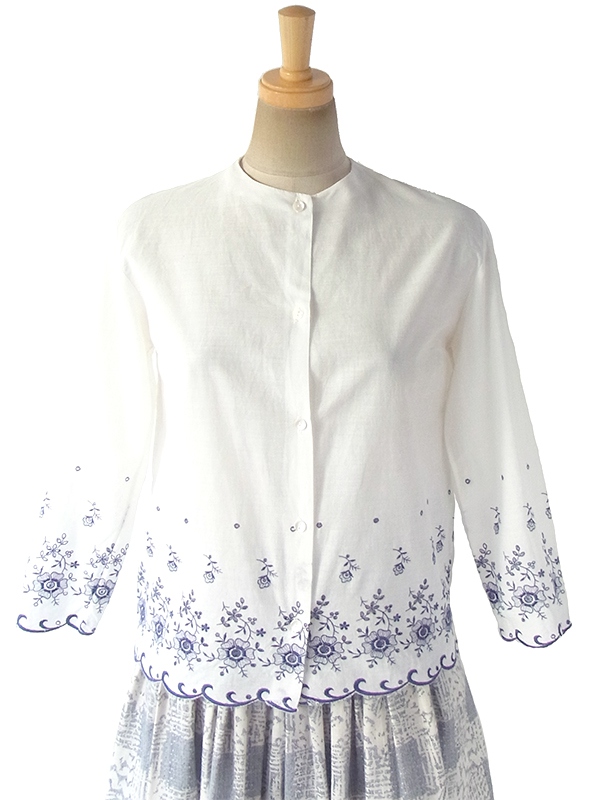 ヨーロッパ古着 フランス買い付け 60年代製 ホワイト X ブルー 花柄刺繍カットレース ヴィンテージ ブラウス 18FC323